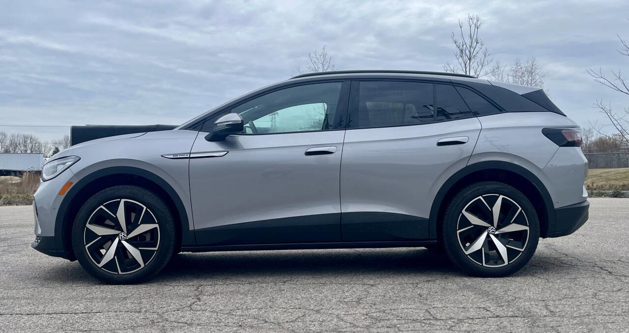 Used 2023 Volkswagen ID.4 Pro S image 2