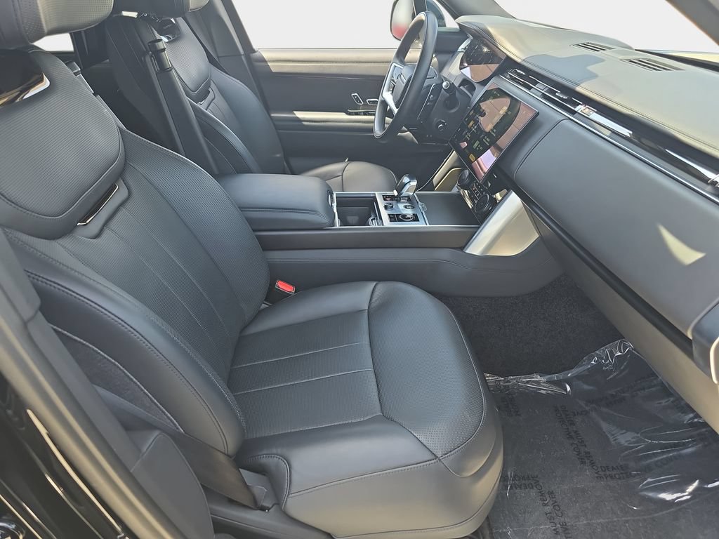Certified 2023 Land Rover Range Rover SV AWD/4WD image 12