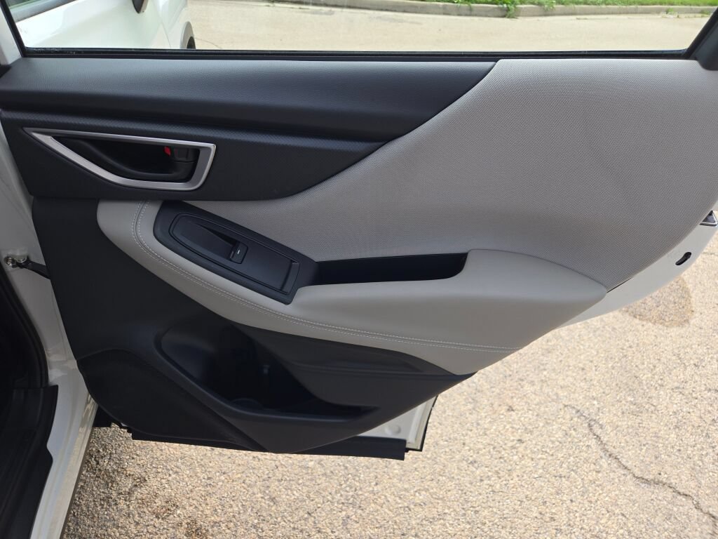 Used 2021 Subaru Forester AWD/4WD image 9