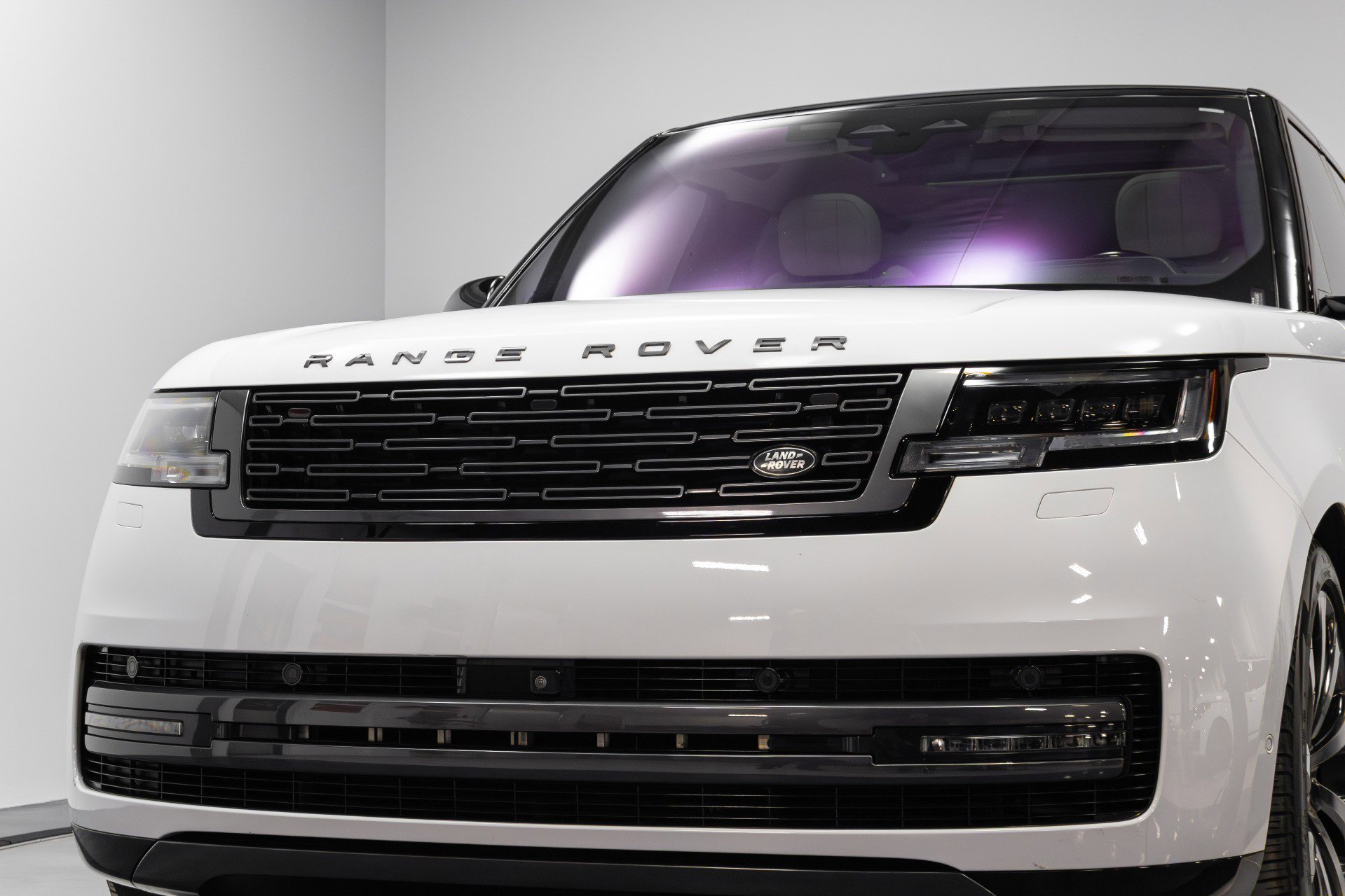 Used 2023 Land Rover Range Rover Long Wheelbase Autobiography image 76