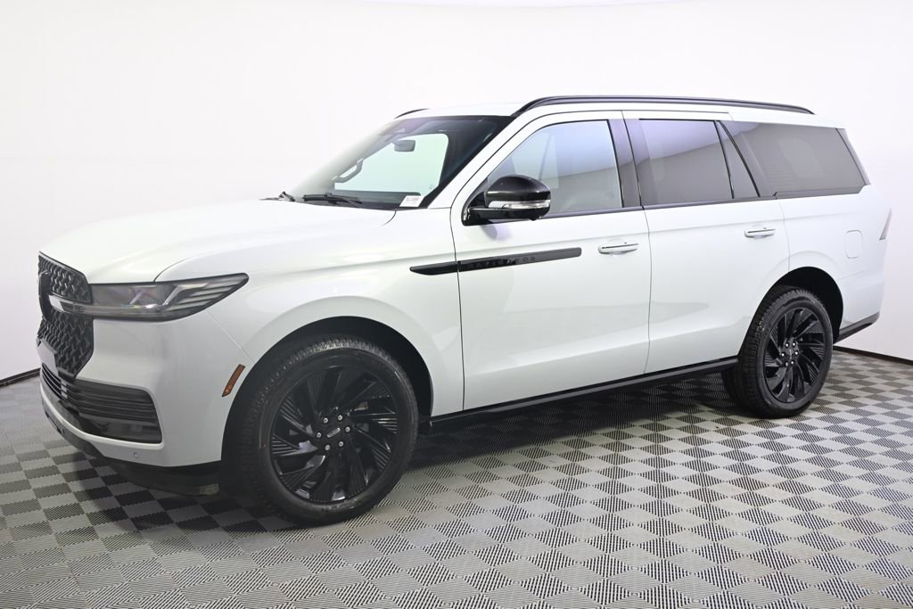 New 2026 Lincoln Navigator Reserve w/ Jet Appearance Package image 2