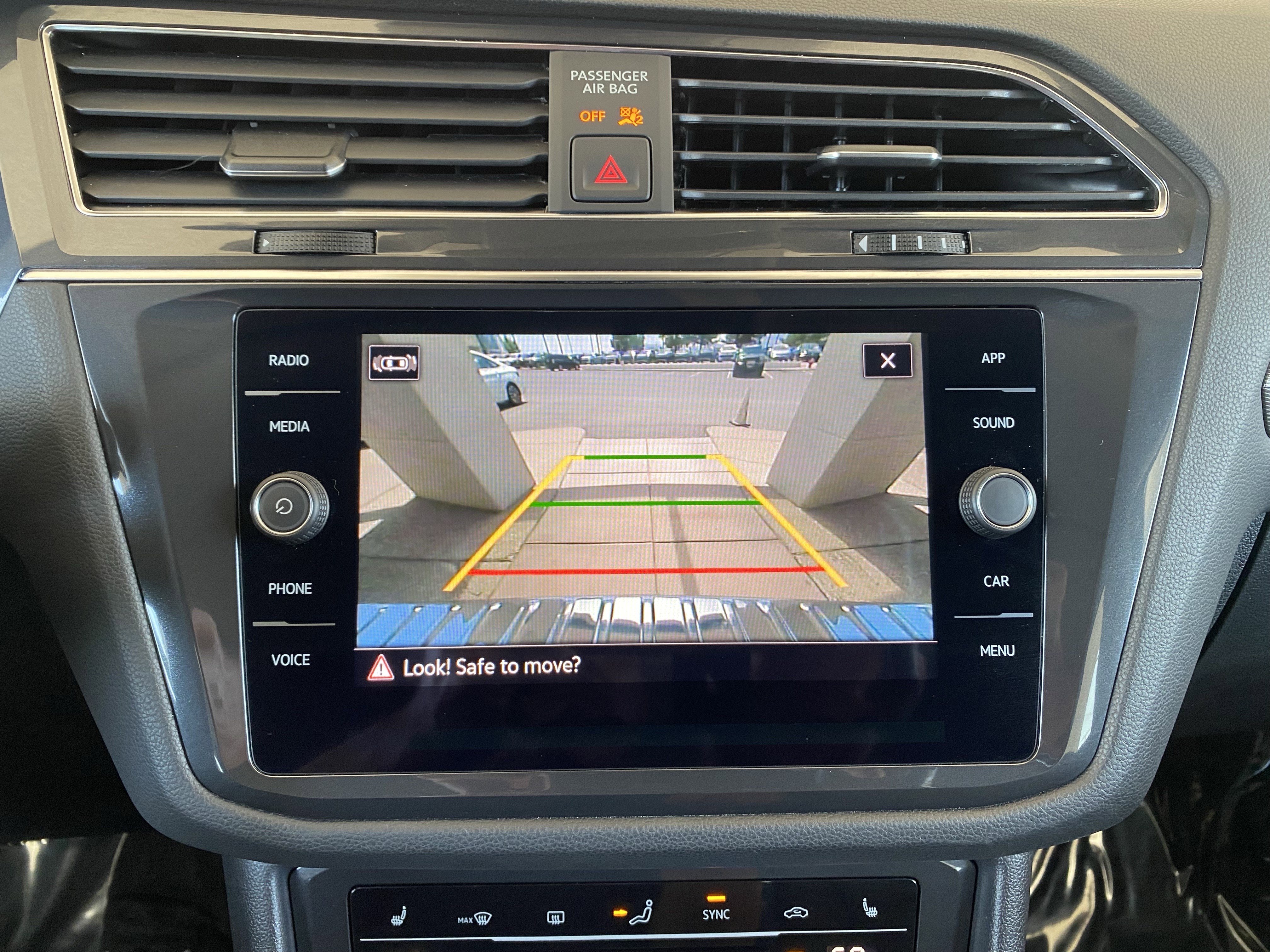 Certified 2023 Volkswagen Tiguan SE AWD/4WD image 4
