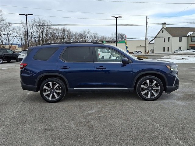 Used 2023 Honda Pilot Elite image 11