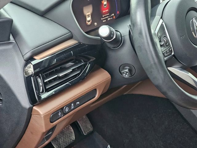 Used 2024 Acura MDX SH-AWD w/ Technology Package image 17