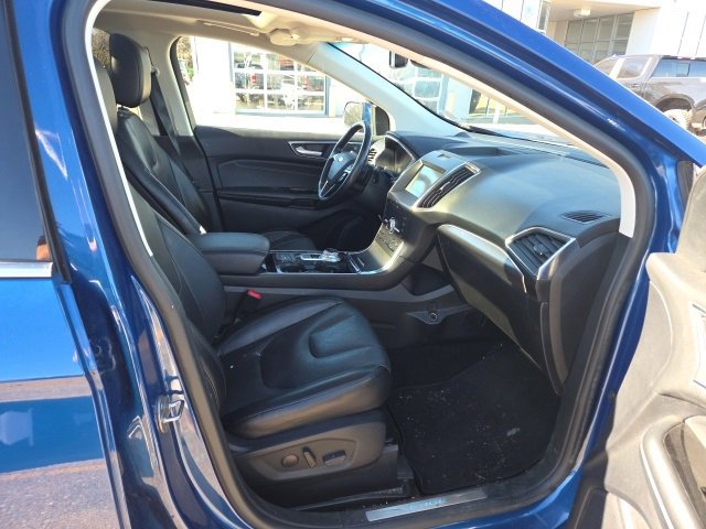 Used 2020 Ford Edge Titanium w/ Equipment Group 301A image 12