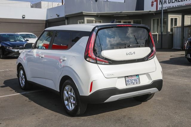 Used 2023 Kia Soul LX w/ LX Technology Package image 10
