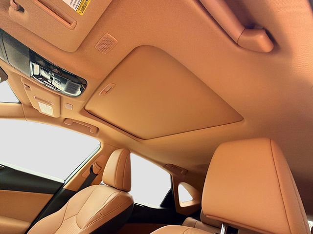 Used 2025 Lexus NX 250 FWD w/ Towing Package (2000 Lbs) image 26