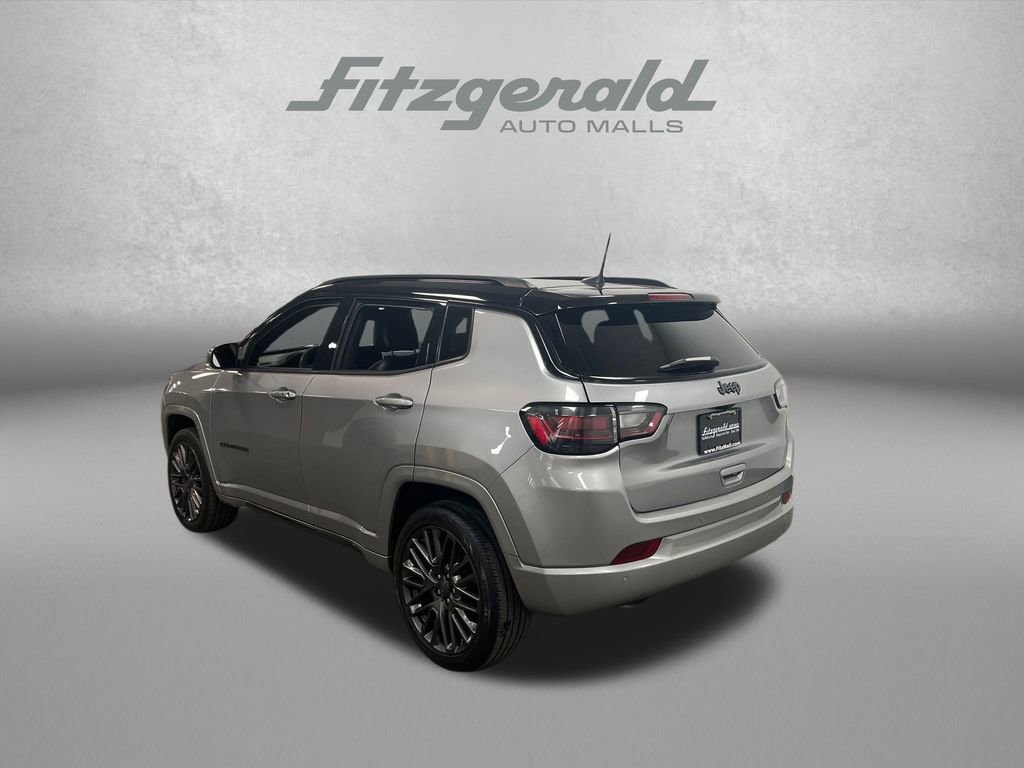 Used 2023 Jeep Compass High Altitude AWD/4WD image 3