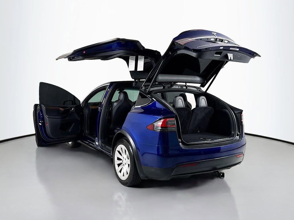 Used 2018 Tesla Model X 75D image 33