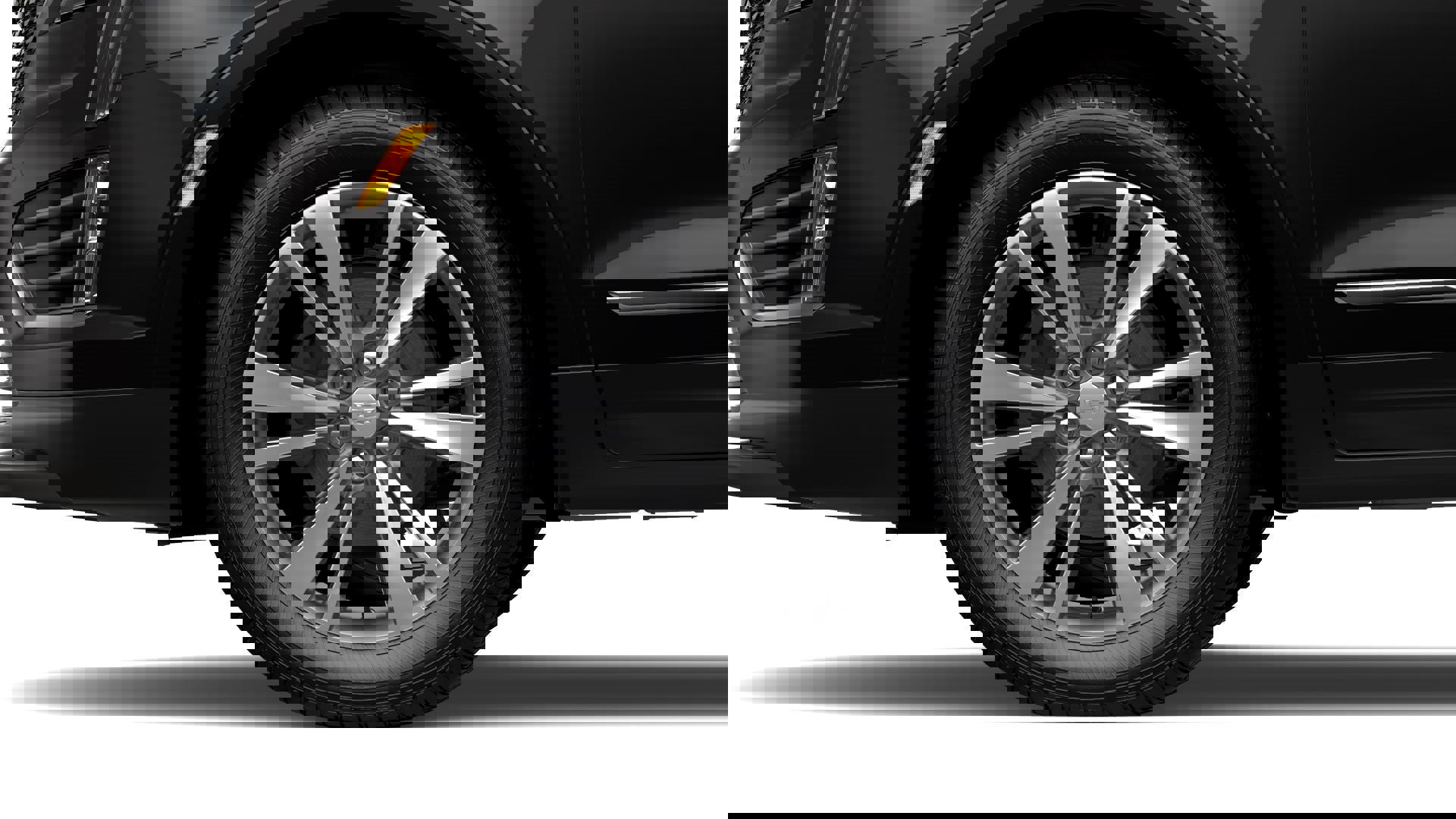 New 2025 Cadillac XT5 Premium Luxury w/ LPO, Floor Liner Package image 33