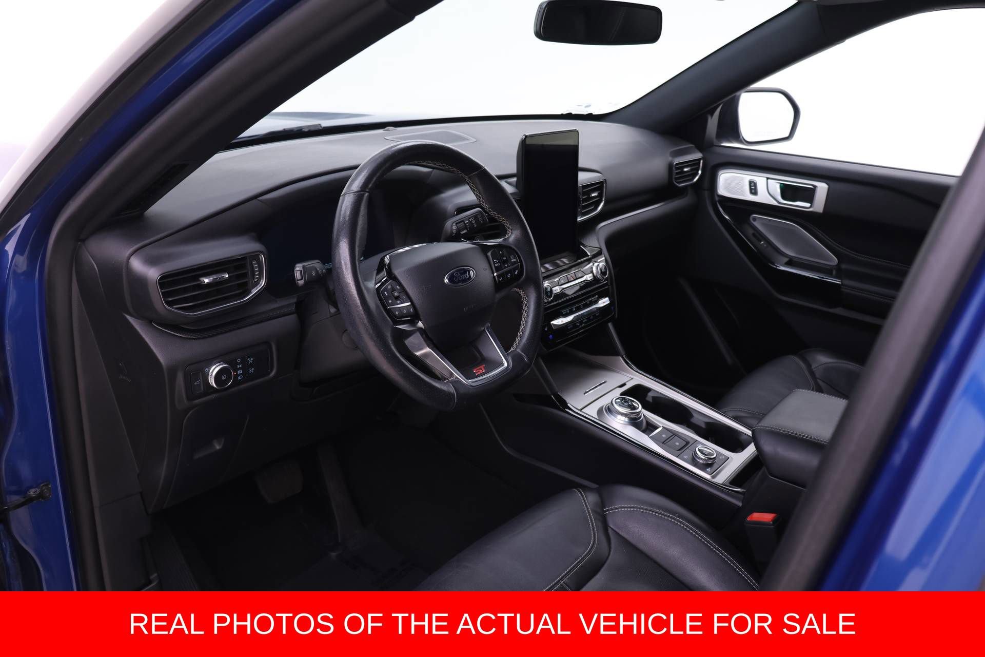Used 2022 Ford Explorer ST w/ Equipment Group 401A AWD/4WD image 3