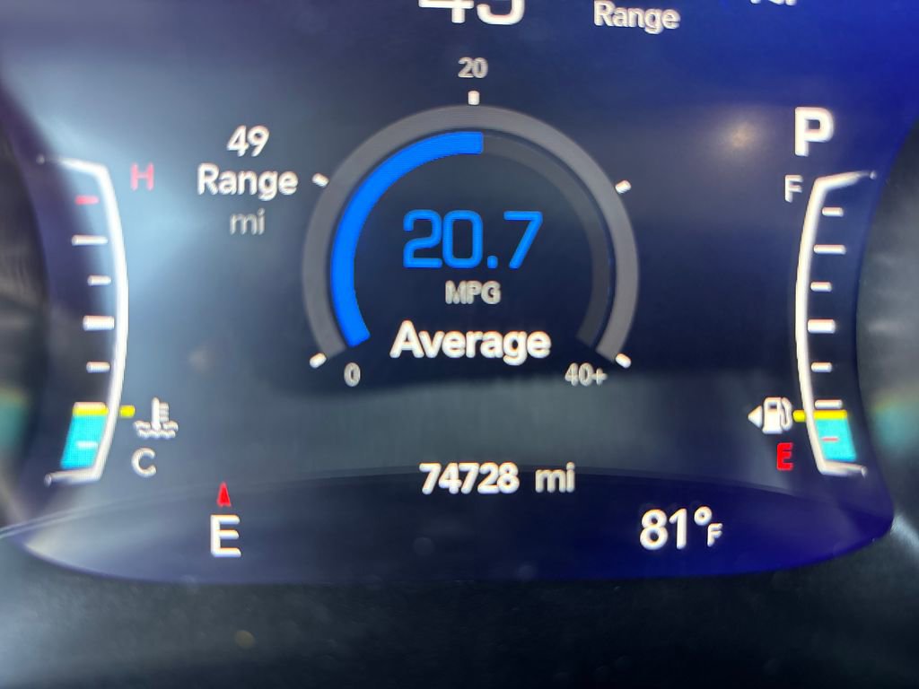 Used 2023 Chrysler Pacifica Touring-L image 19