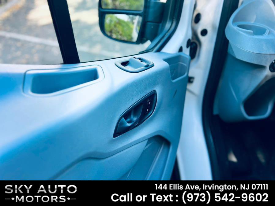 Used 2018 Ford Transit 150 148 Low Roof RWD image 15