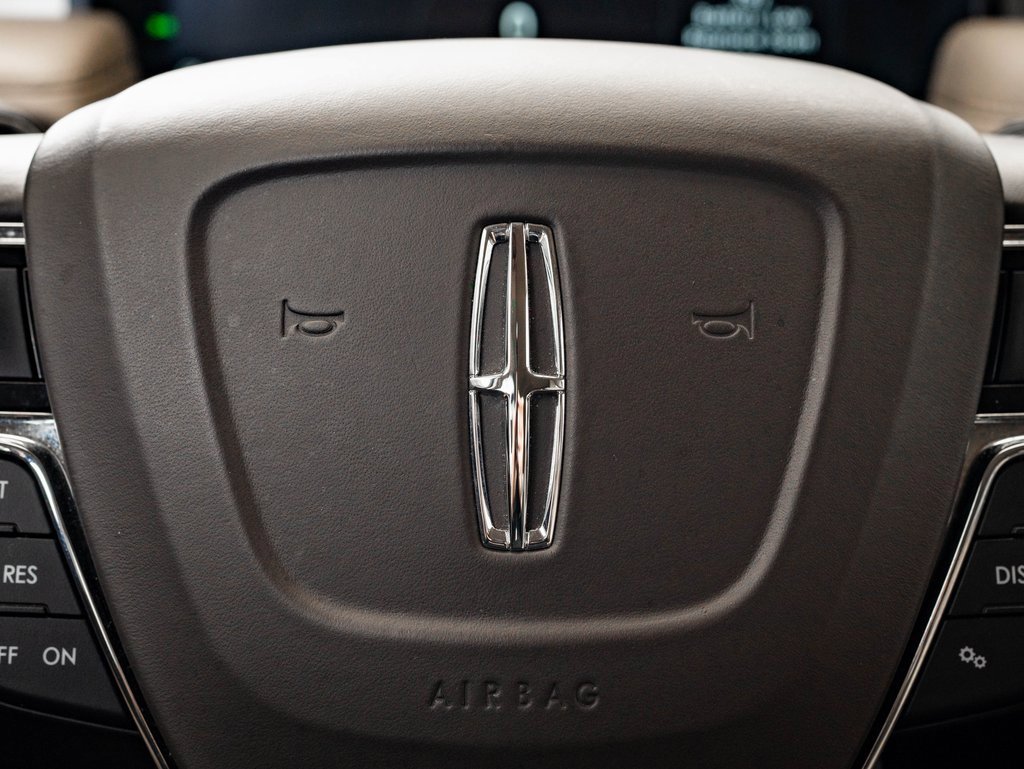 Used 2021 Lincoln Nautilus FWD w/ Equipment Group 101A image 29