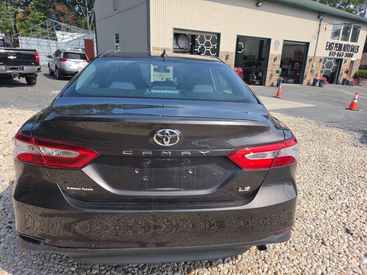 Used 2019 Toyota Camry LE FWD image 6