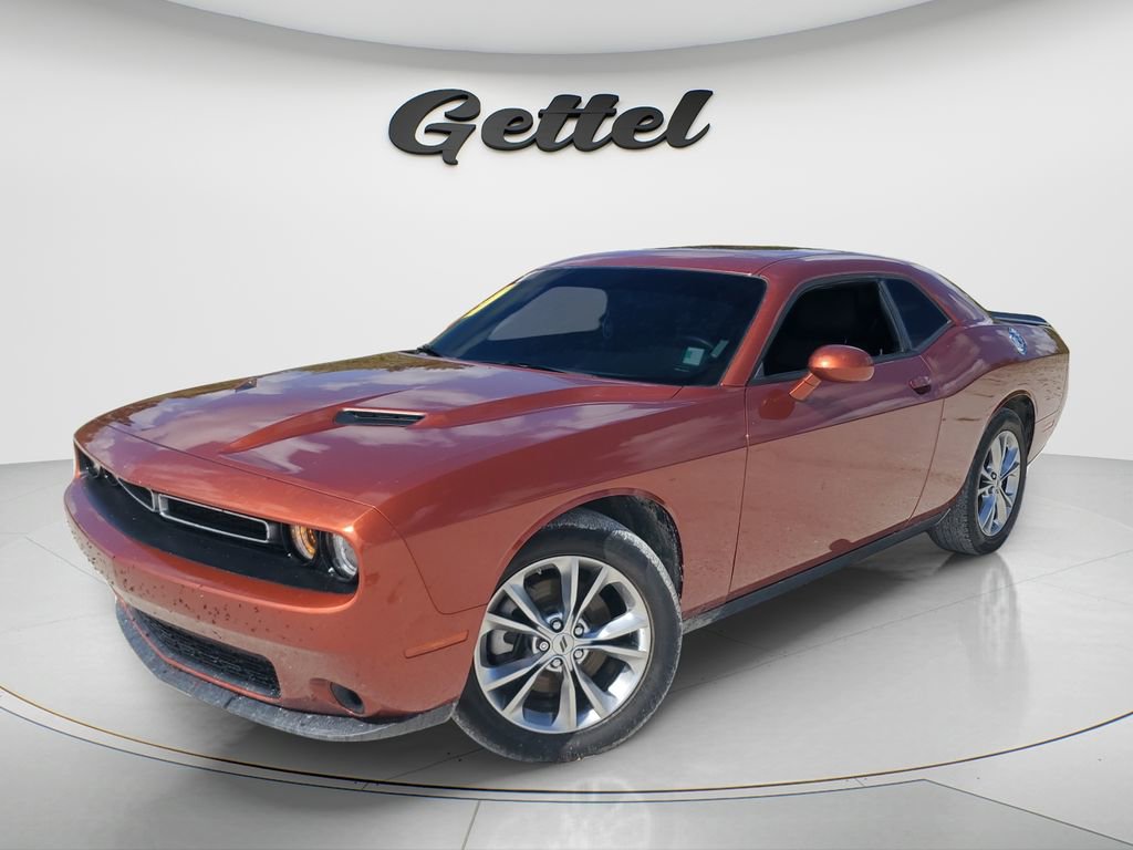 Used 2023 Dodge Challenger SXT AWD/4WD video 1