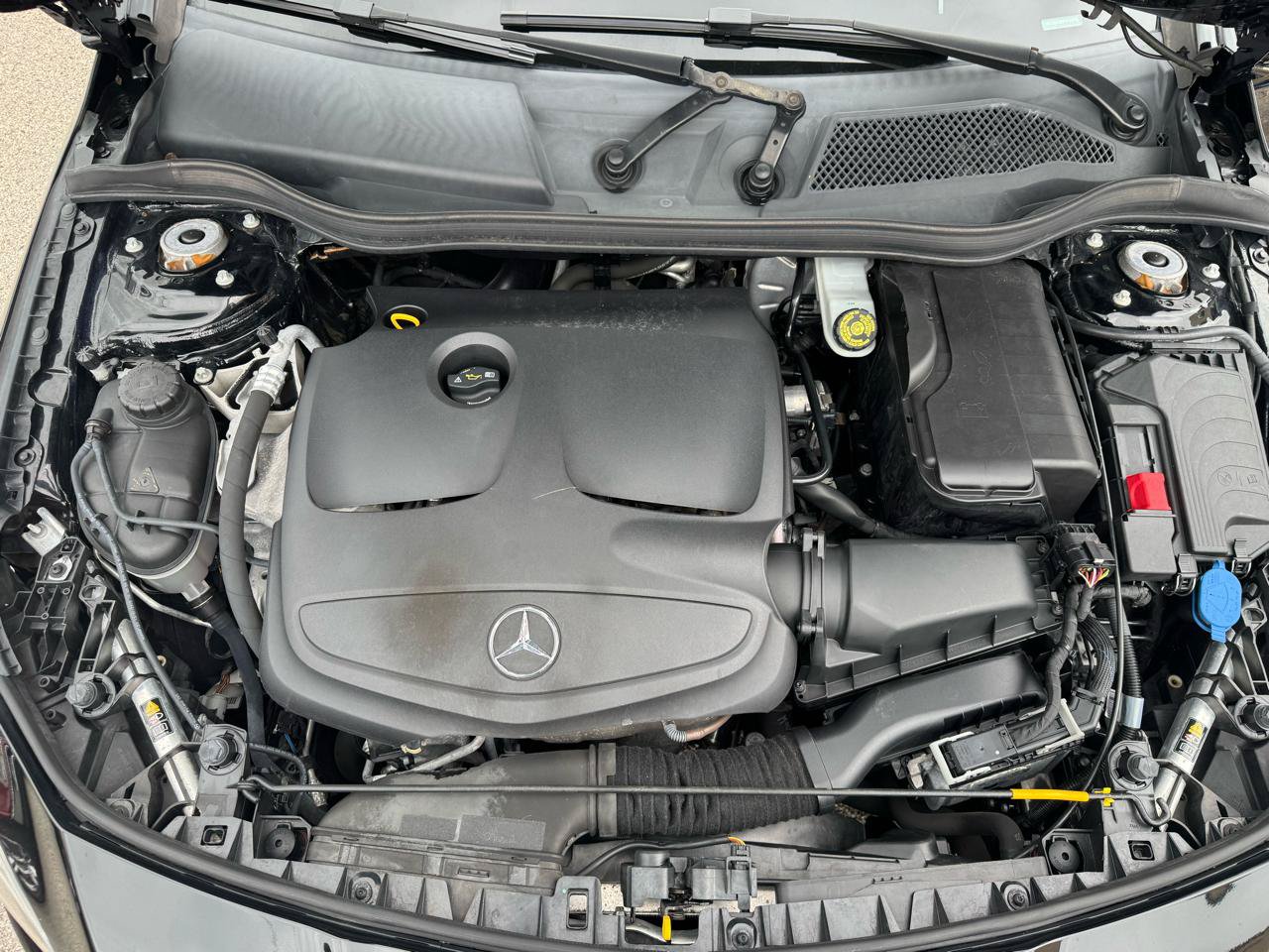Used 2015 Mercedes-Benz CLA 250 4MATIC image 32