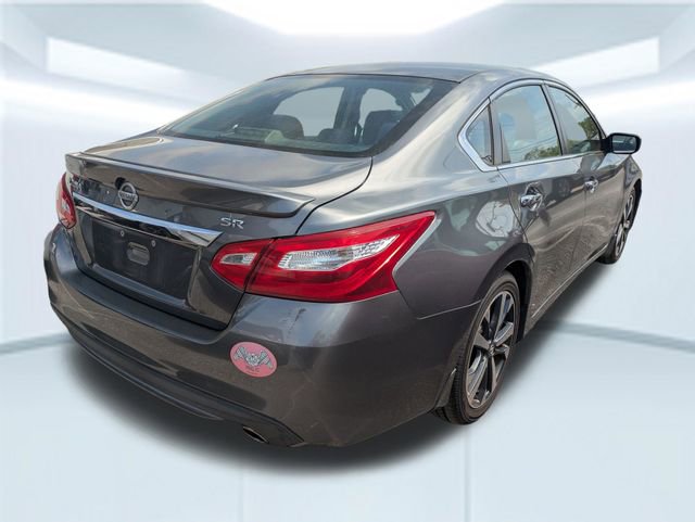 Used 2016 Nissan Altima 2.5 SR FWD image 2
