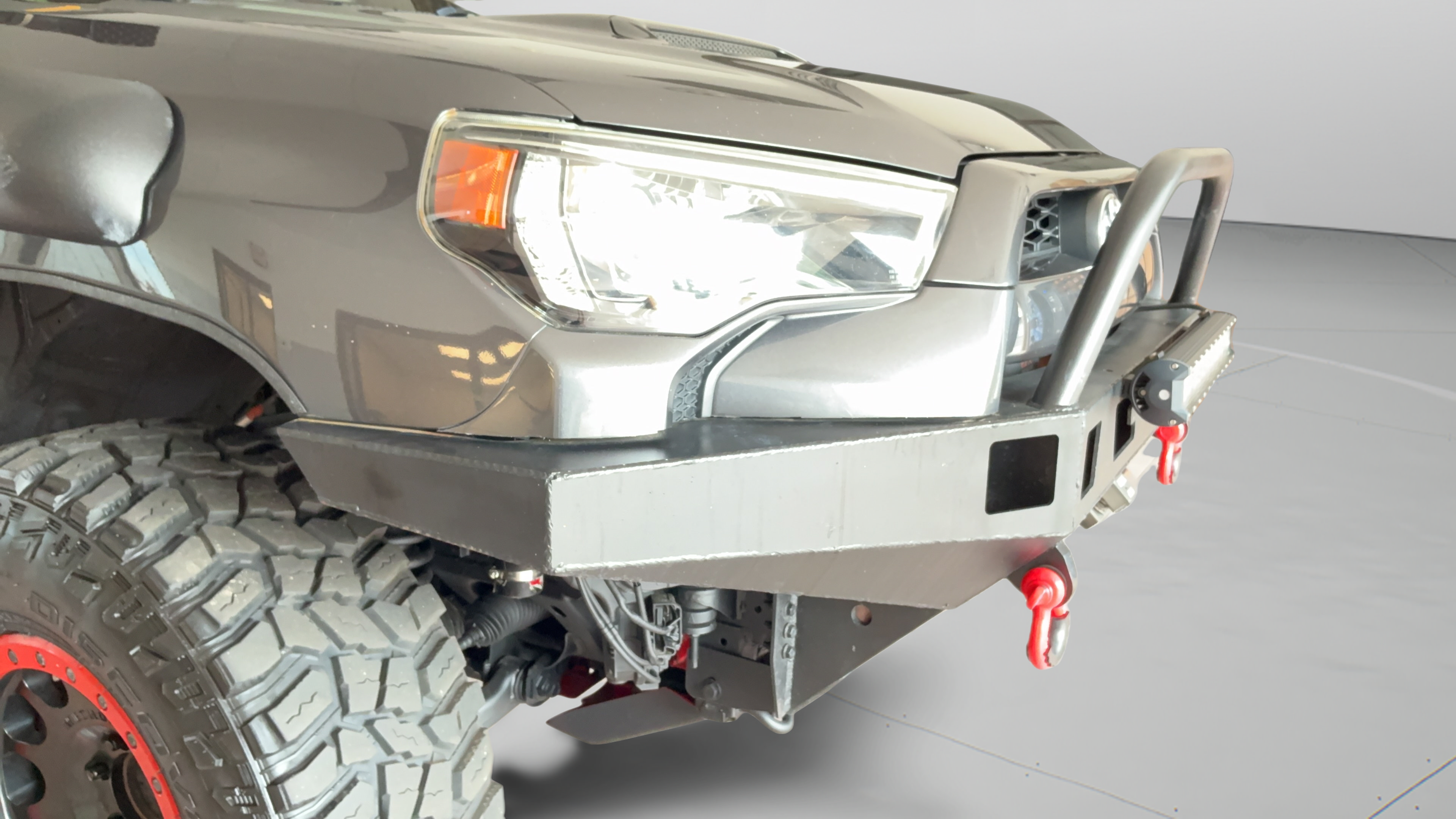Used 2018 Toyota 4Runner TRD Off-Road w/ TRD Performance Package AWD/4WD image 45