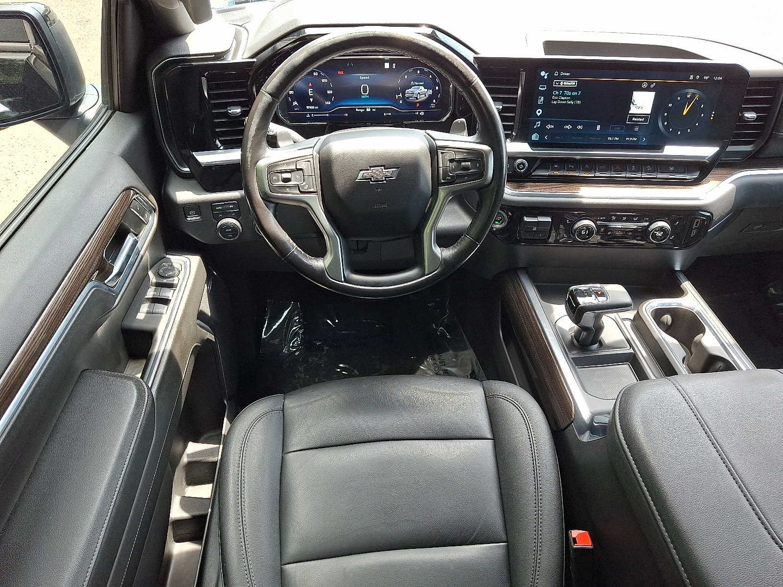 Used 2023 Chevrolet Silverado 1500 RST AWD/4WD image 12