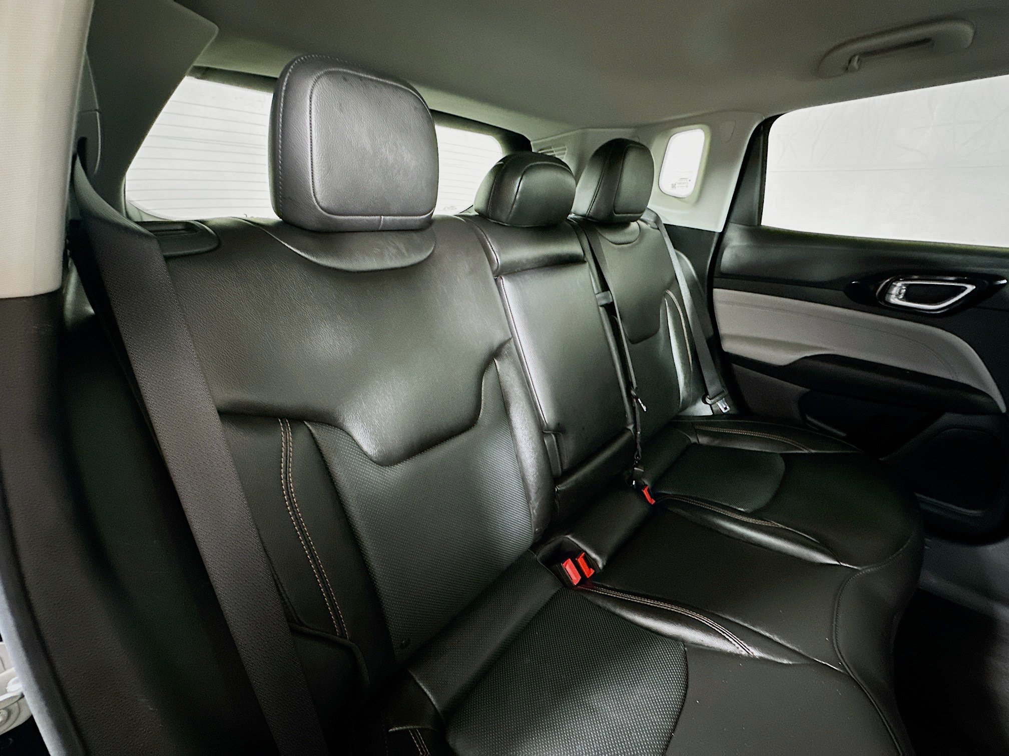 Used 2022 Jeep Compass Limited AWD/4WD image 24