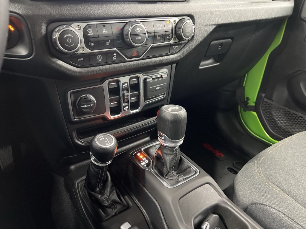 Used 2025 Jeep Wrangler Unlimited Sport AWD/4WD image 22