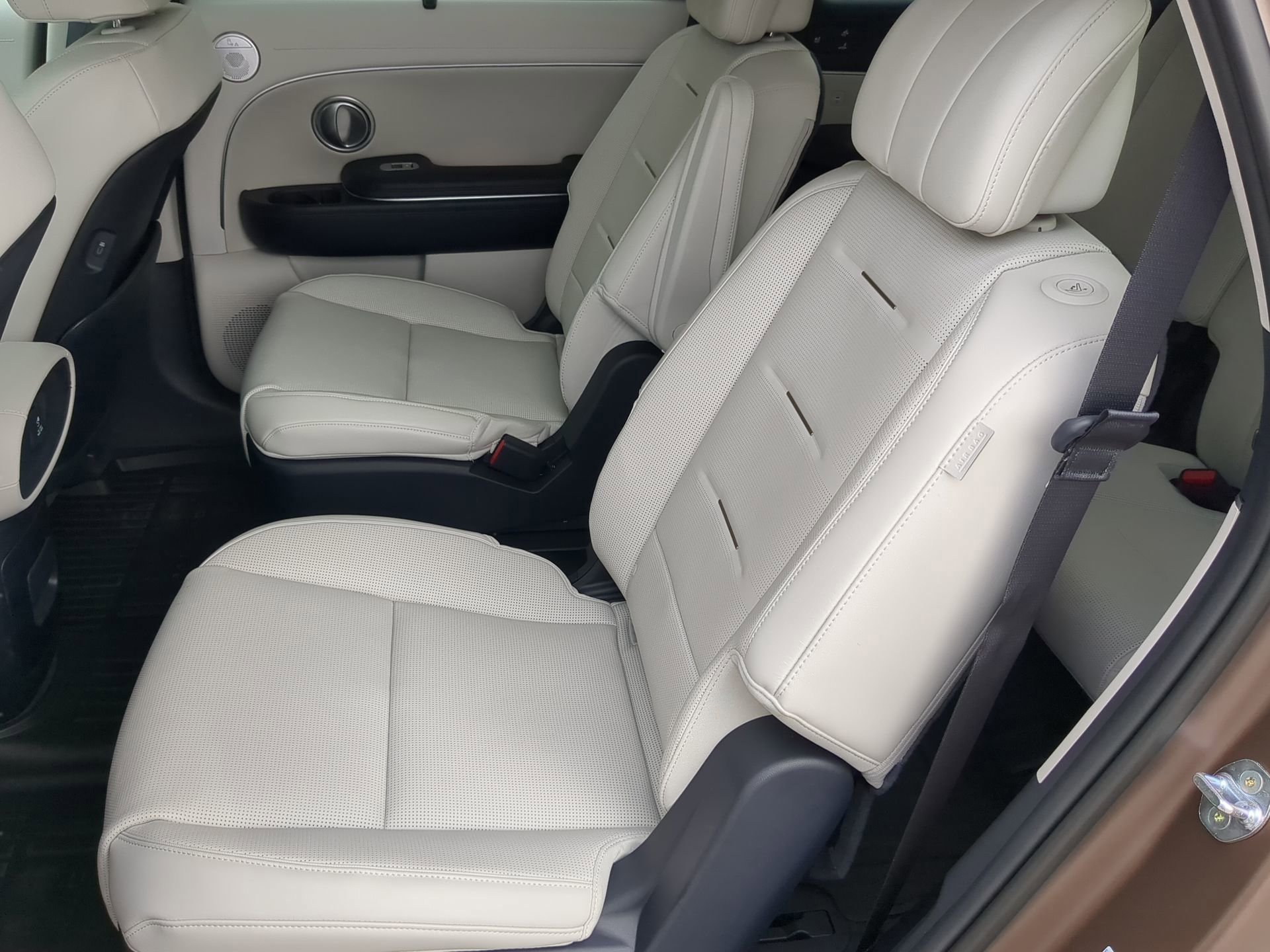 Used 2026 Hyundai Palisade Calligraphy image 45