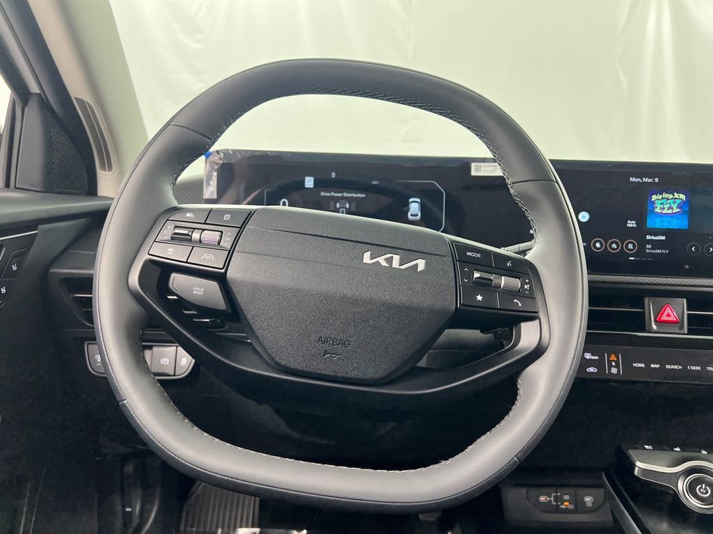 New 2025 Kia EV6 Wind image 10