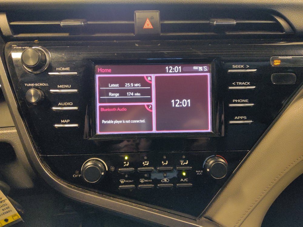 Used 2019 Toyota Camry LE w/ Carpet Mat Package image 25