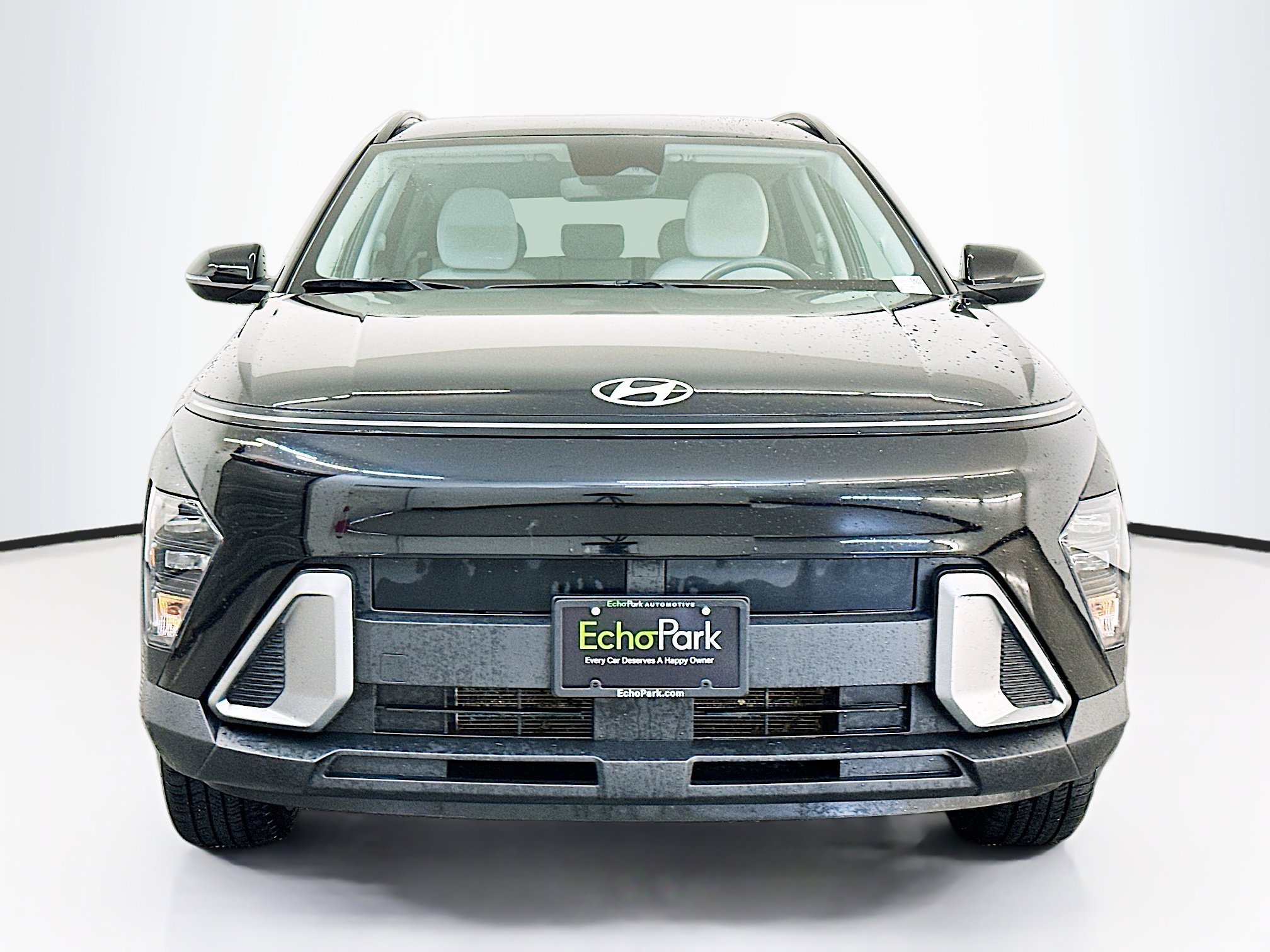 Used 2025 Hyundai Kona SEL image 2
