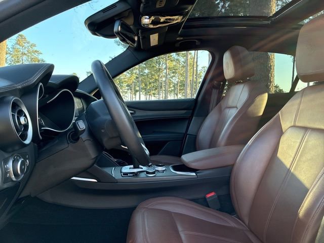 Used 2022 Alfa Romeo Stelvio Ti image 23