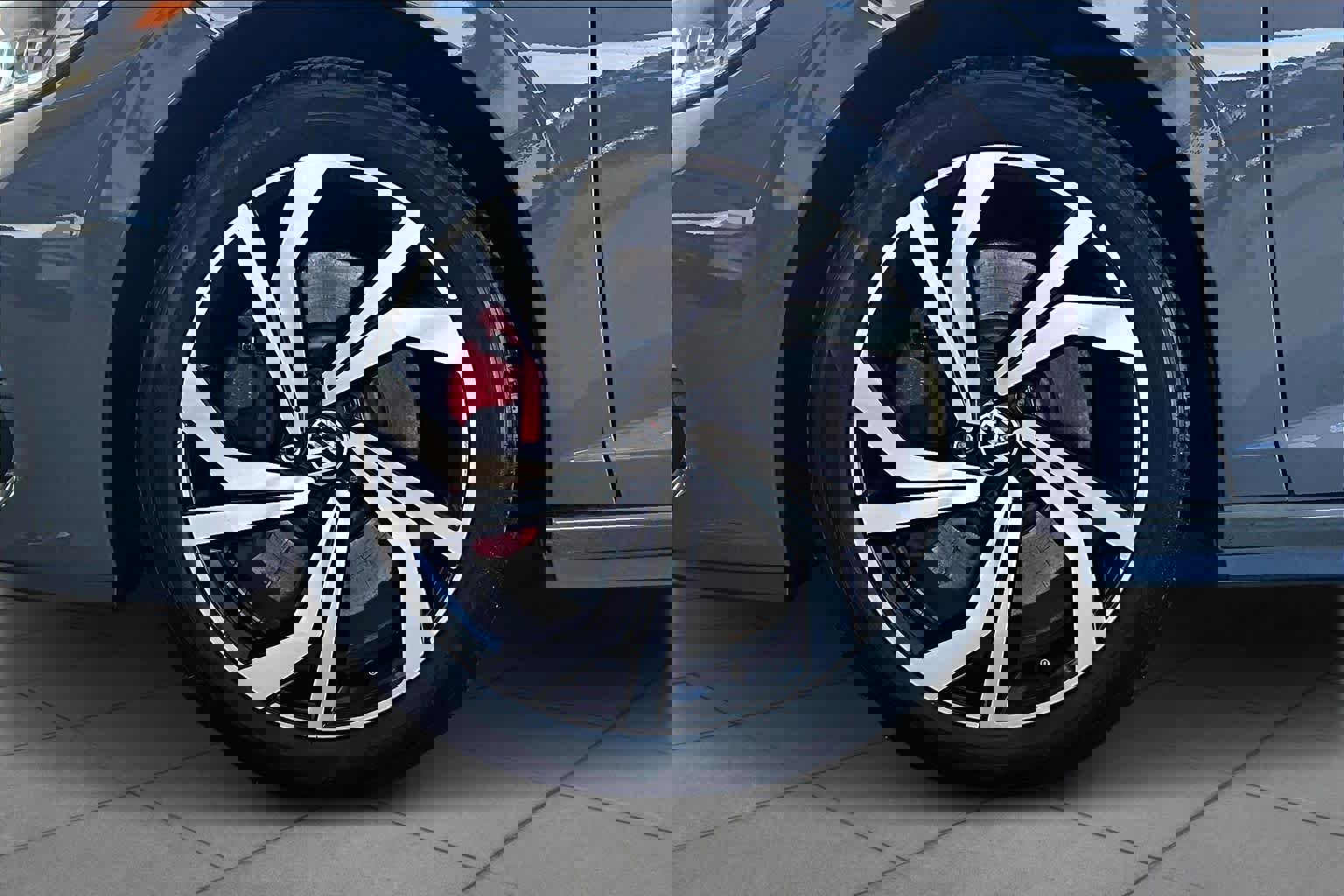 Used 2024 Volkswagen Jetta GLI Autobahn image 11