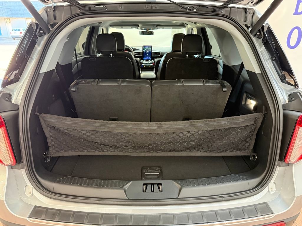 Used 2023 Ford Explorer Limited w/ Limited Technology Package image 21