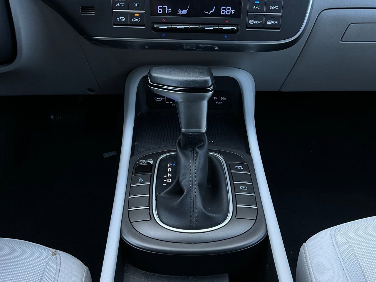 Used 2025 Hyundai Kona SEL image 22