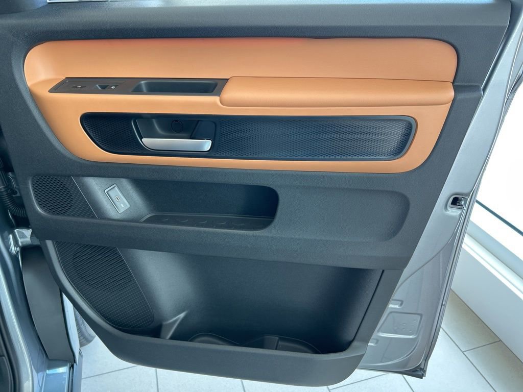 New 2025 Volkswagen ID. Buzz Pro S image 37