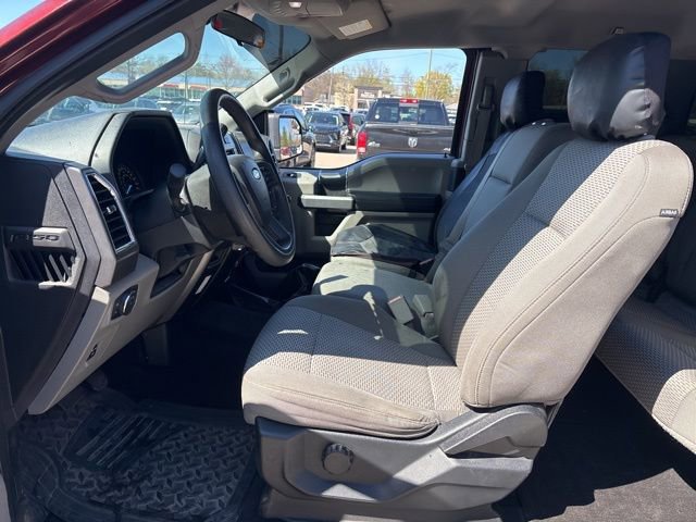 Used 2015 Ford F150 XLT AWD/4WD image 16