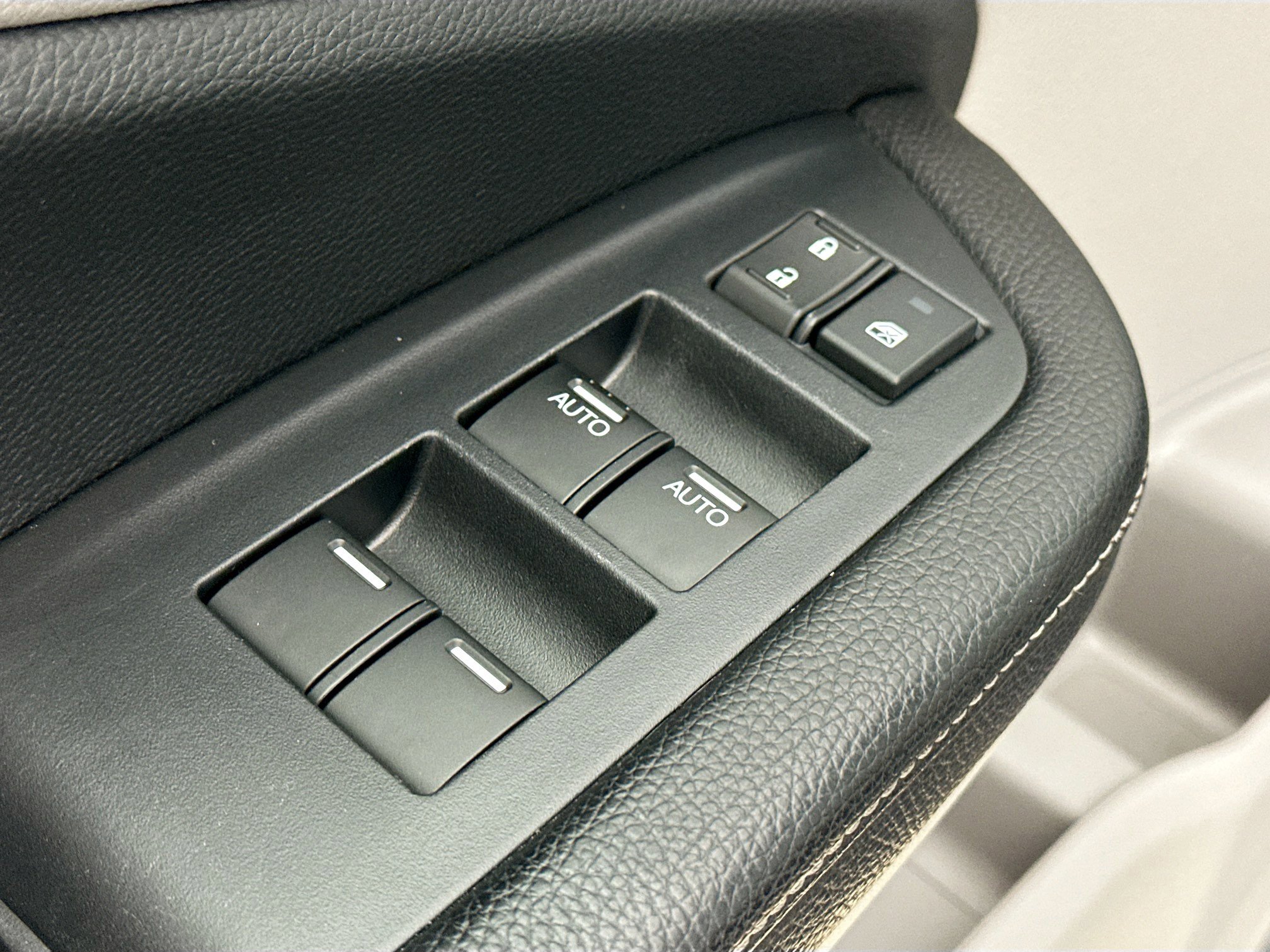 Used 2021 Honda Ridgeline RTL-E image 16