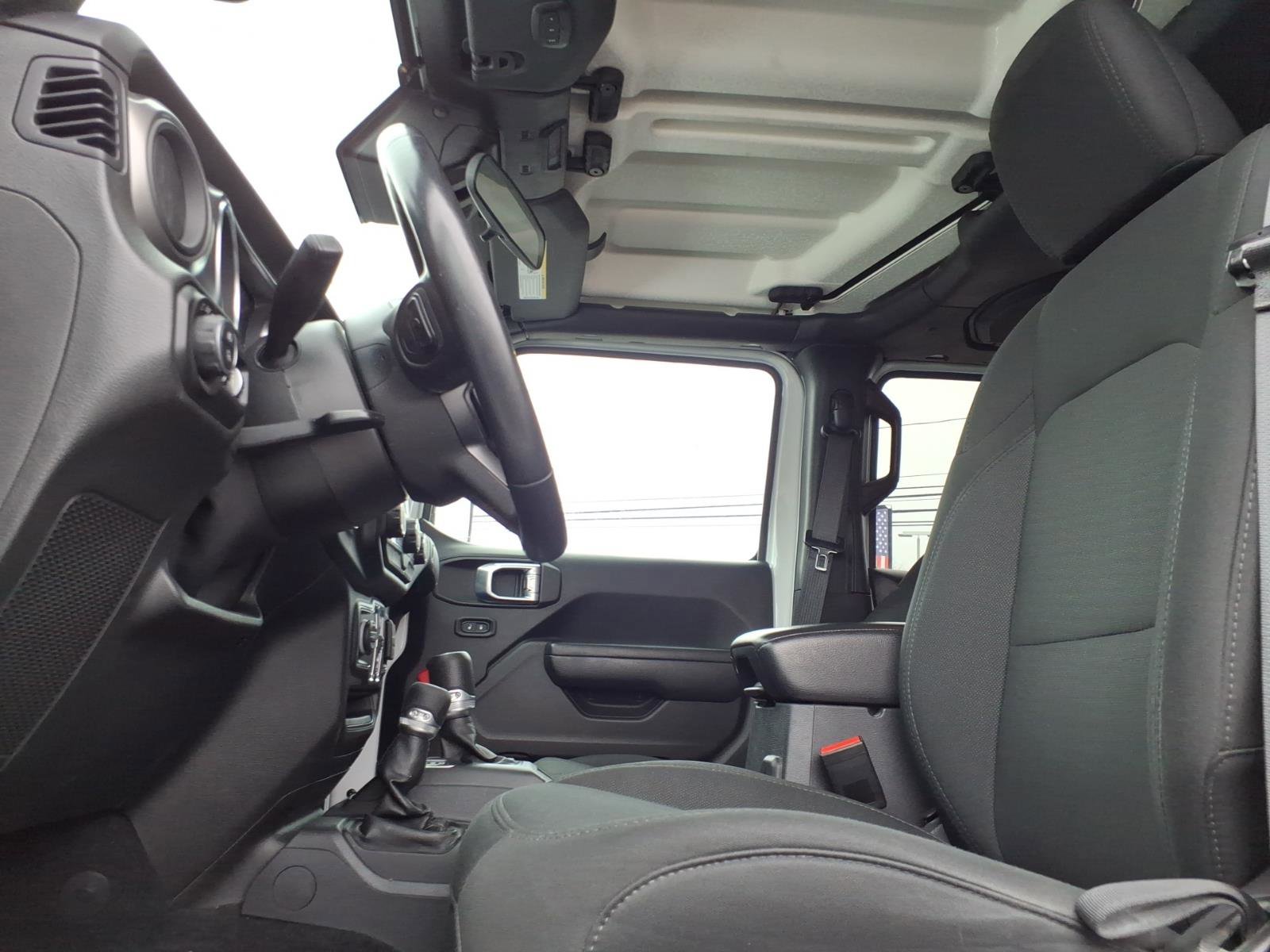 Certified 2022 Jeep Gladiator Willys image 22