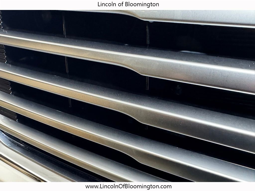 Used 2016 Lincoln Navigator L Reserve AWD/4WD image 11