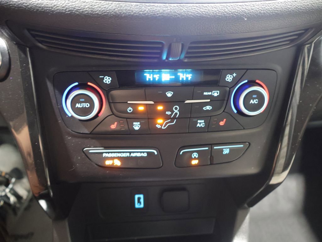 Used 2019 Ford Escape SEL w/ SEL Sport Appearance Package AWD/4WD image 26