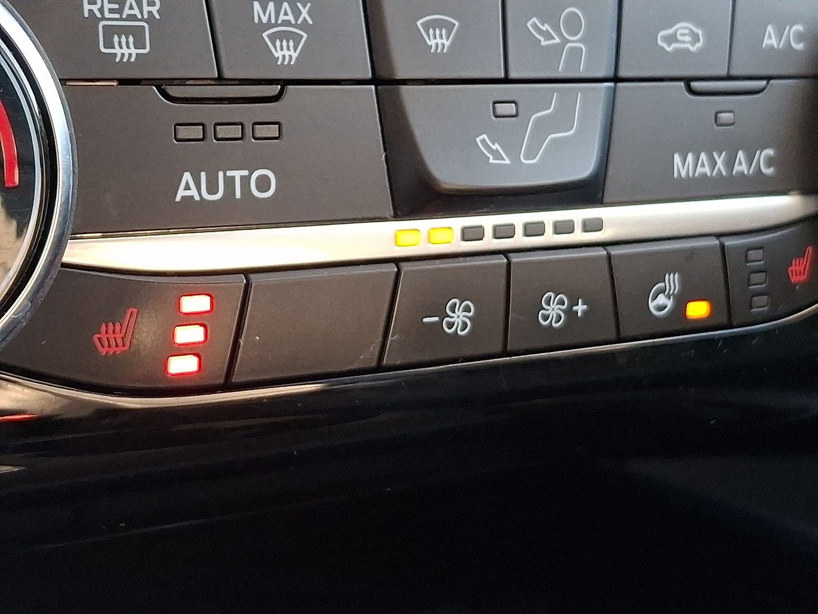 Used 2022 Ford Escape SEL AWD/4WD image 25