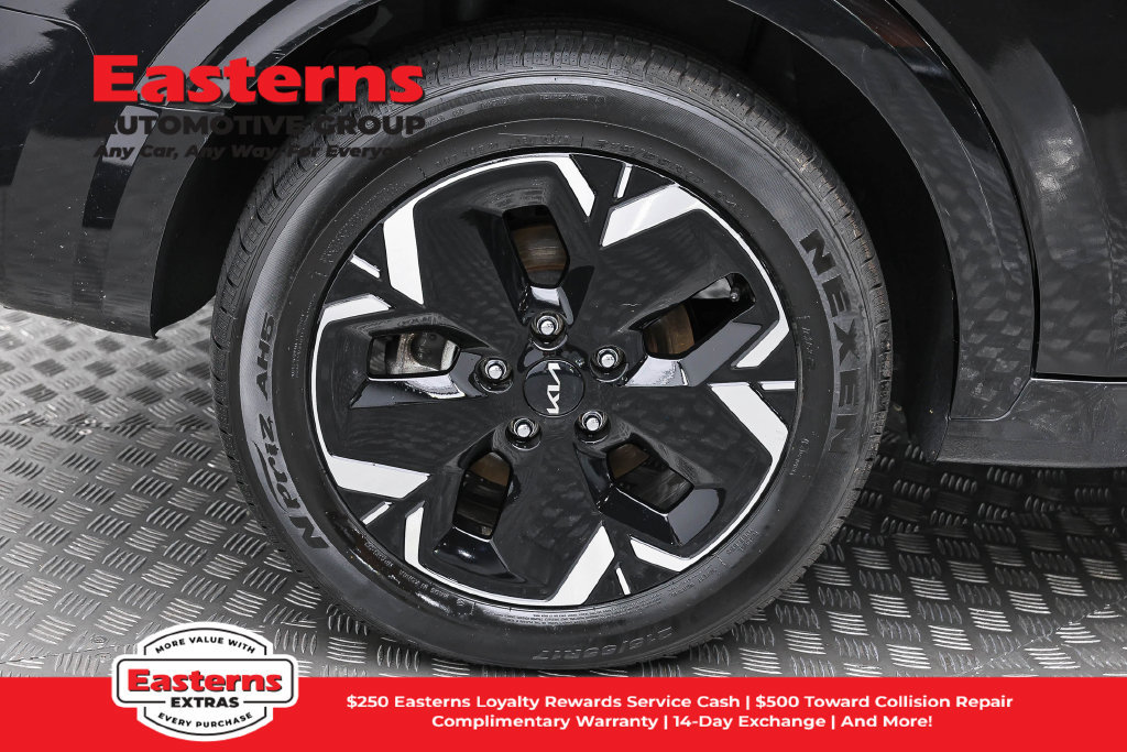 Used 2023 Kia Niro Wind w/ Wind Preserve Package FWD image 30