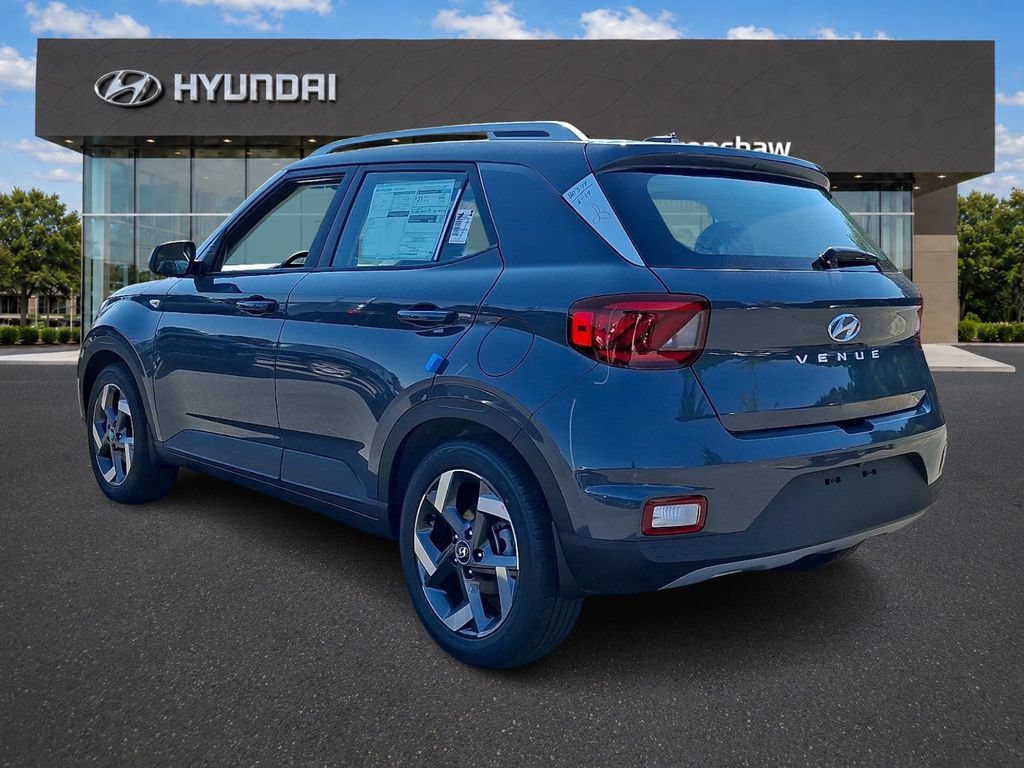 New 2026 Hyundai Venue SEL FWD image 3