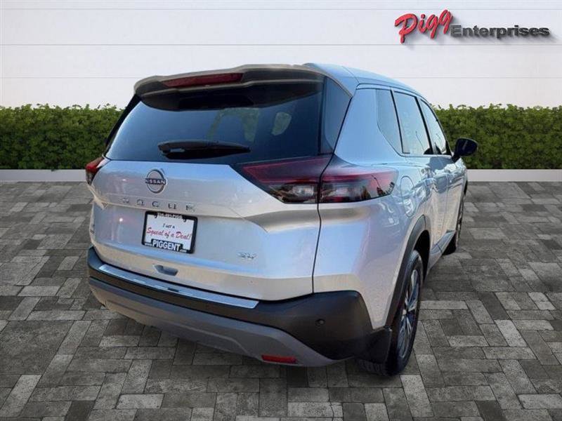 Used 2022 Nissan Rogue SV FWD image 8