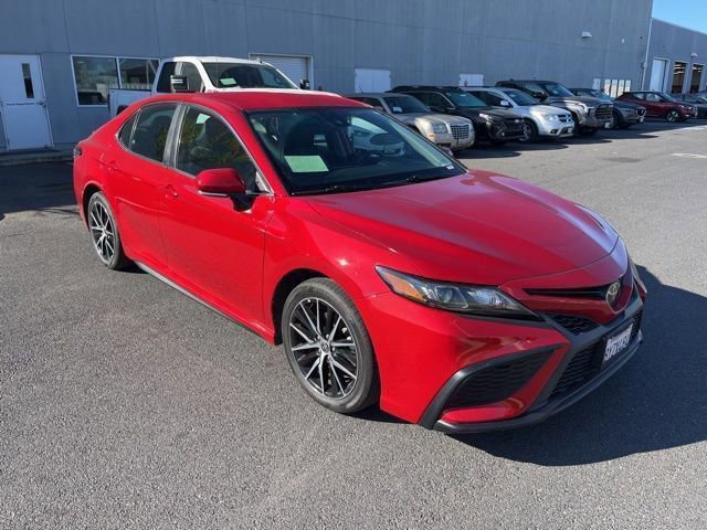 Used 2022 Toyota Camry SE