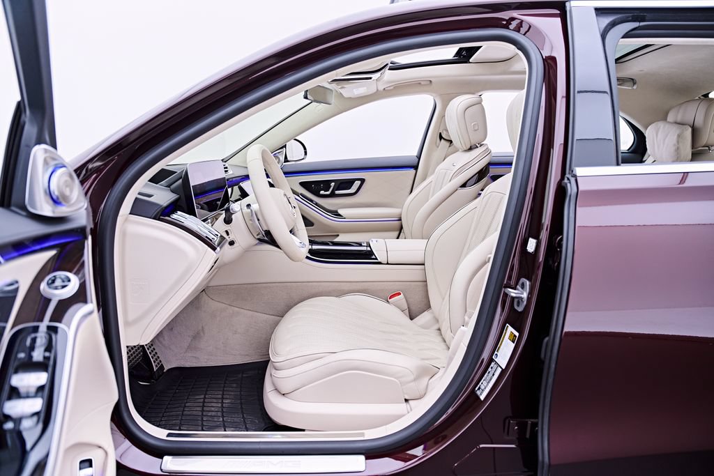 Used 2024 Mercedes-Benz S 63 AMG S image 41