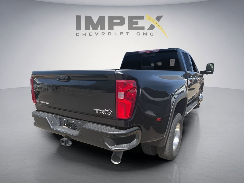 Used 2023 Chevrolet Silverado 3500 High Country AWD/4WD image 4