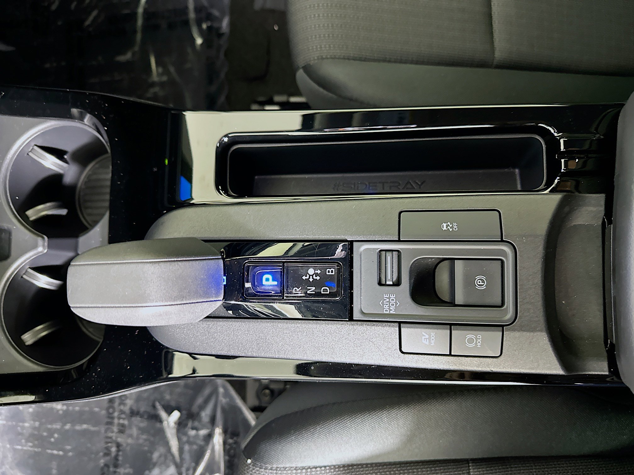 Used 2024 Toyota Prius LE image 22