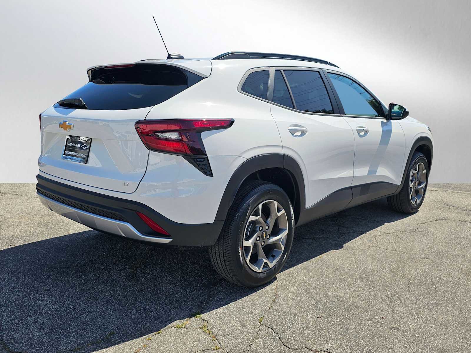 New 2026 Chevrolet Trax LT w/ Driver Confidence Package FWD image 3