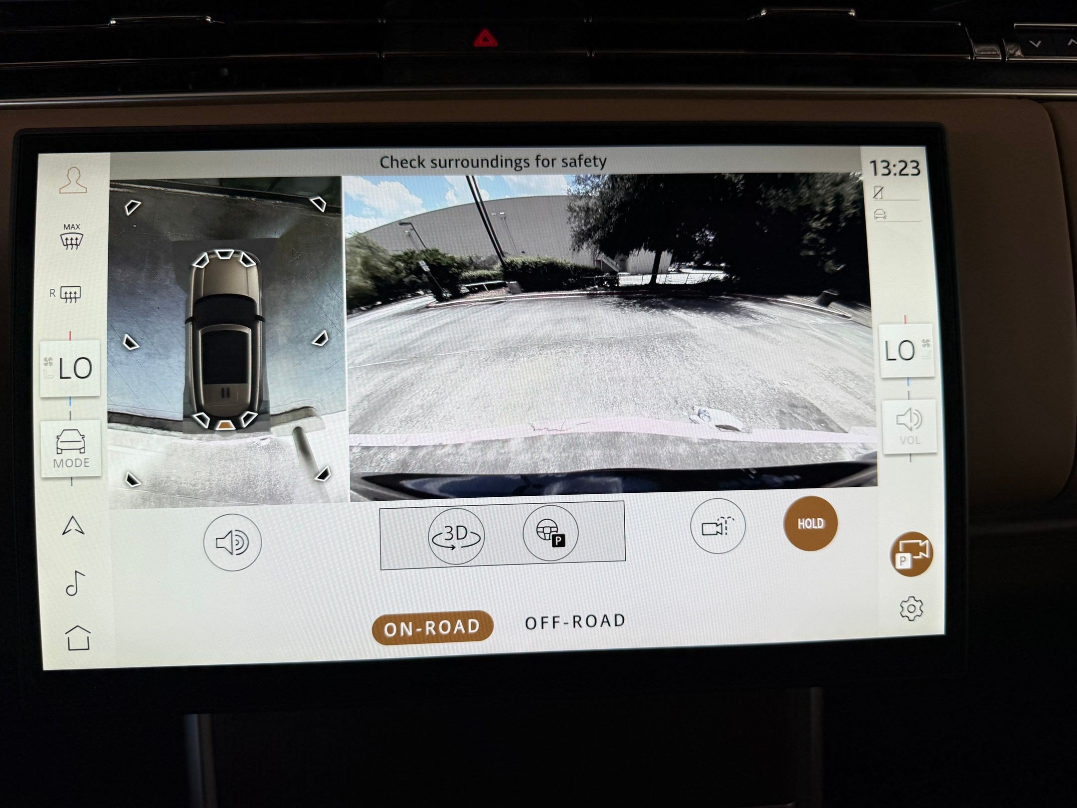 New 2026 Land Rover Range Rover SE AWD/4WD image 18